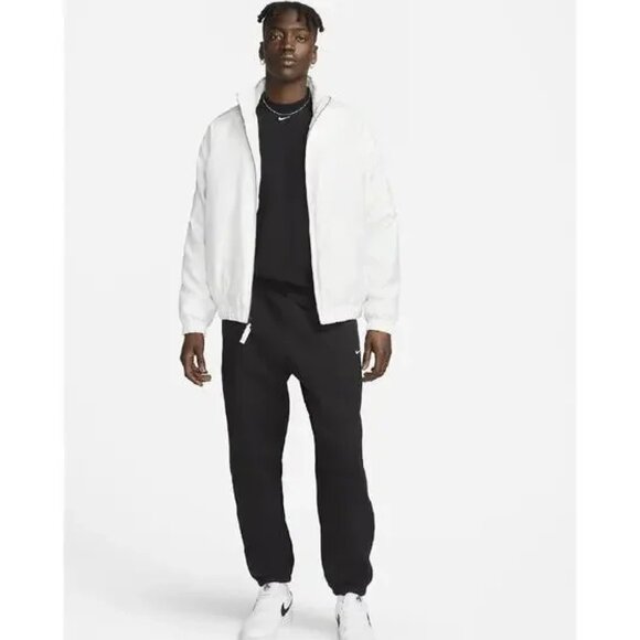 Nike NRG Premium Essentials Men T-Shirt, M Black - Picture 2 of 4